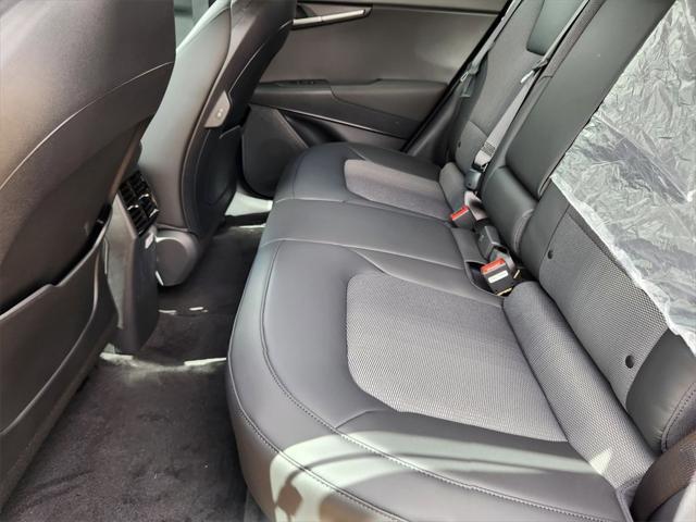 new 2025 Kia Niro EV car, priced at $33,488
