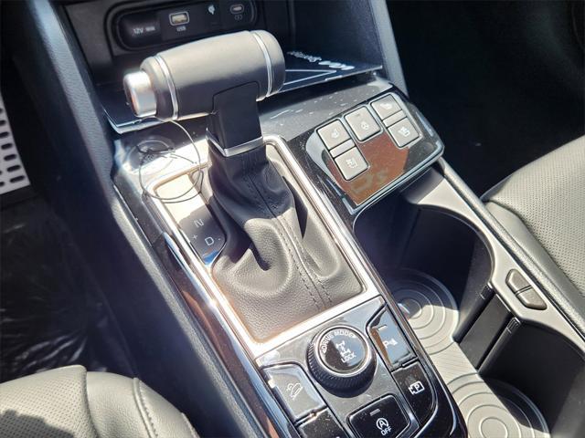 new 2025 Kia Sportage car, priced at $35,532