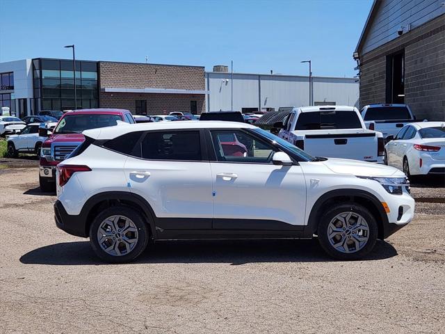 new 2025 Kia Seltos car, priced at $24,837