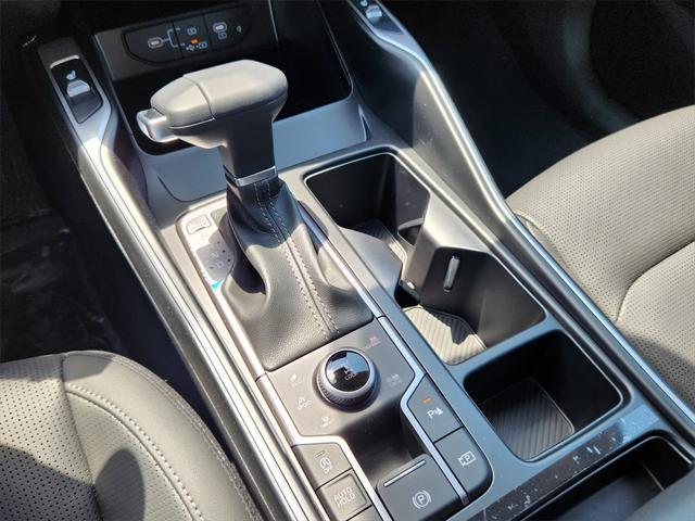 new 2025 Kia Sorento car, priced at $40,953