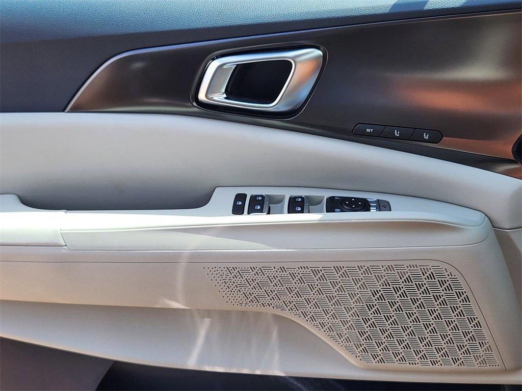 new 2026 Kia Carnival car, priced at $47,782