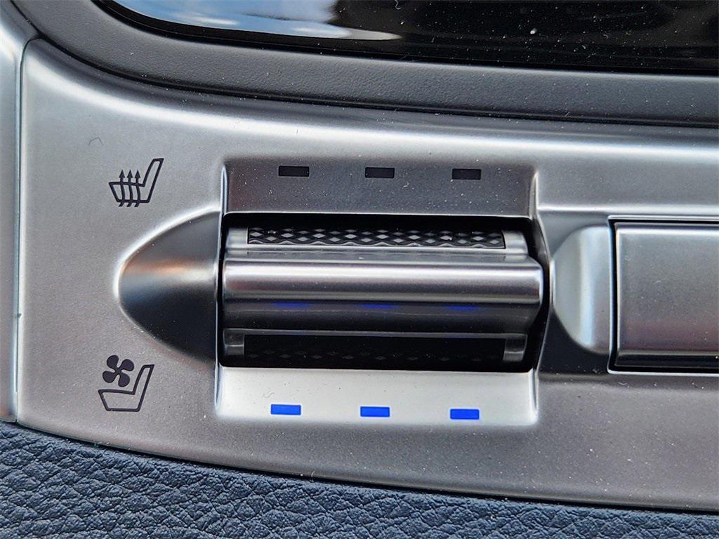 new 2026 Kia Carnival car, priced at $47,782