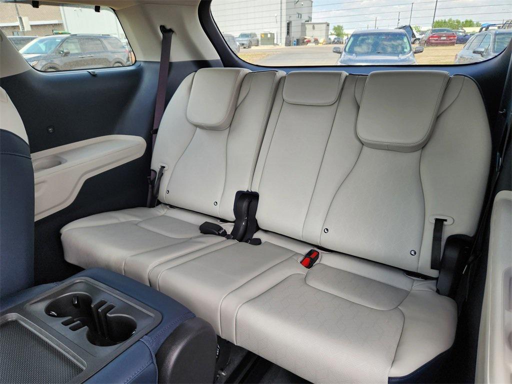 new 2026 Kia Carnival car, priced at $47,782