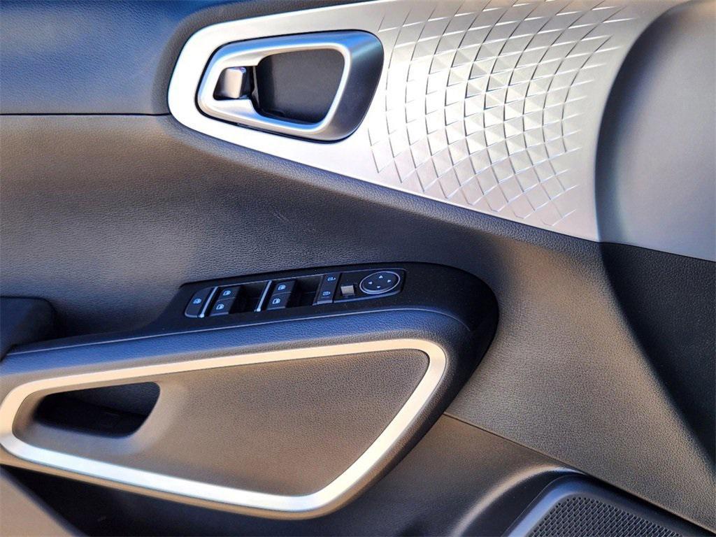 new 2025 Kia Soul car, priced at $23,569