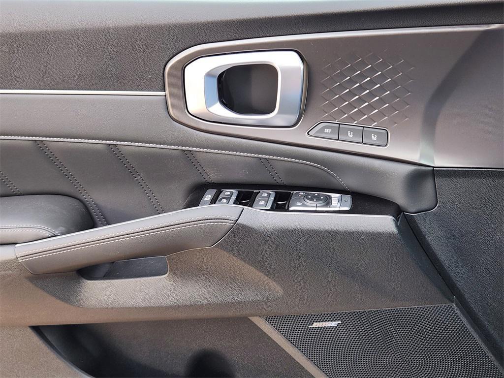 new 2026 Kia Sorento Hybrid car, priced at $49,075