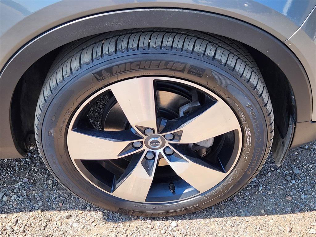 used 2019 Volvo XC40 car, priced at $23,393