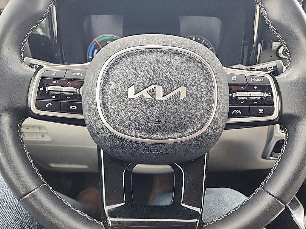 used 2022 Kia Sorento Plug-In Hybrid car, priced at $35,949