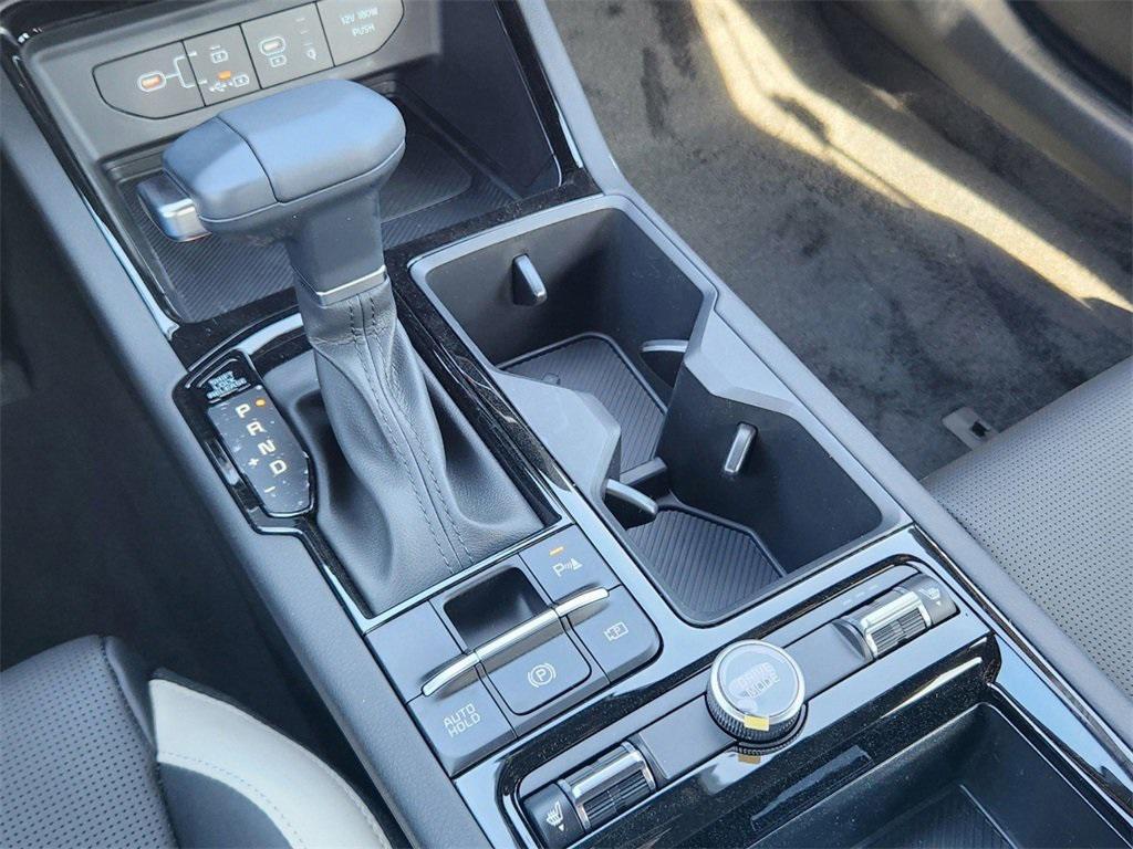 new 2025 Kia K5 car, priced at $28,454