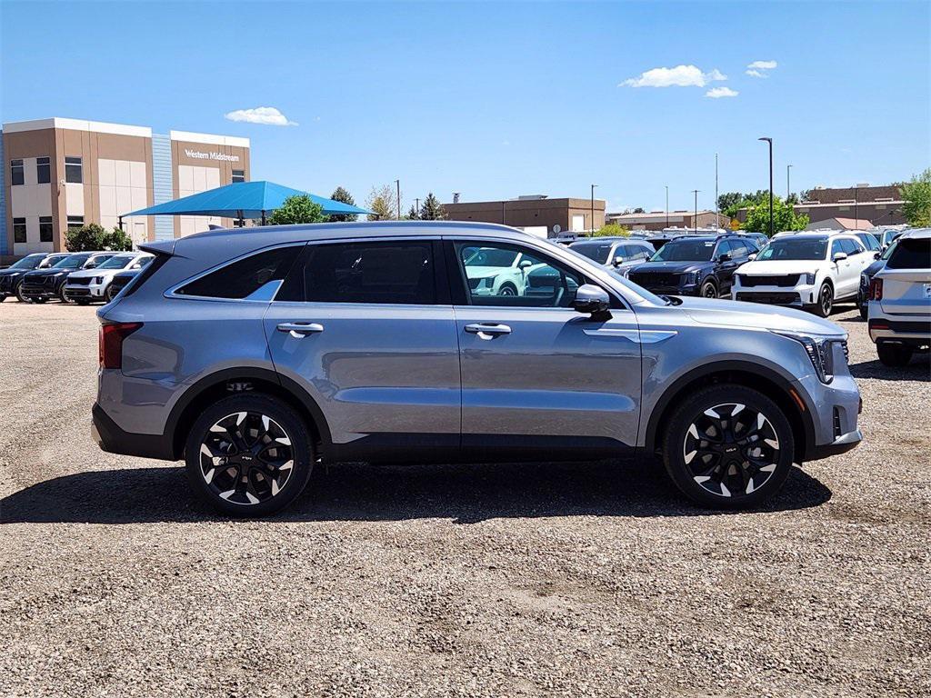 new 2025 Kia Sorento car, priced at $39,837