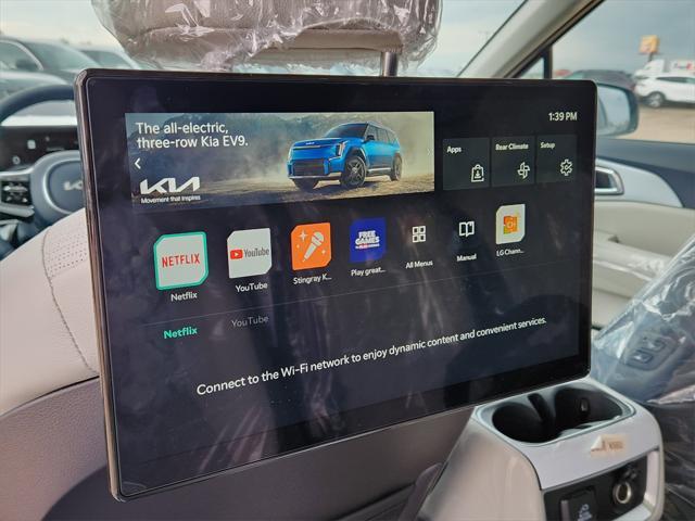 new 2025 Kia Carnival car, priced at $50,225