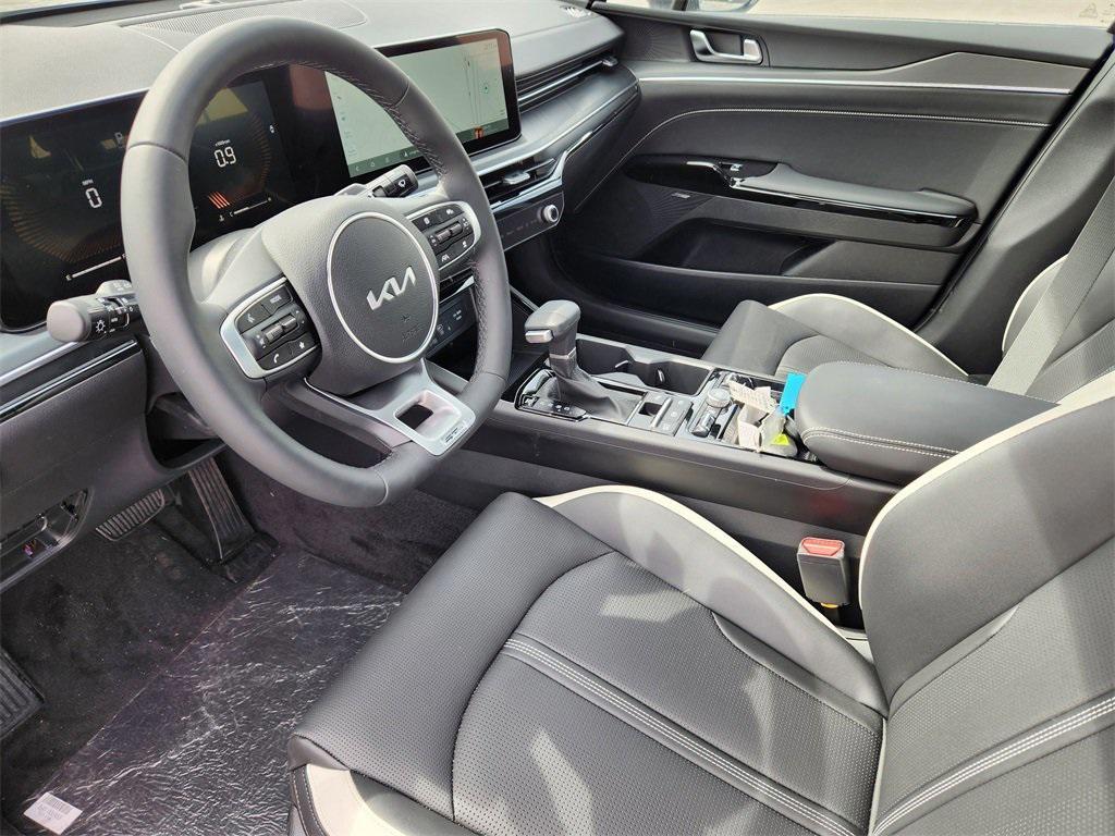 new 2025 Kia K5 car, priced at $28,346