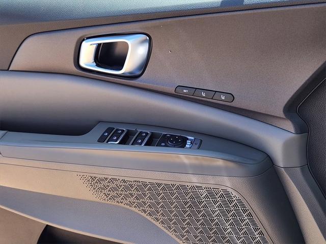 new 2025 Kia Carnival Hybrid car, priced at $42,684
