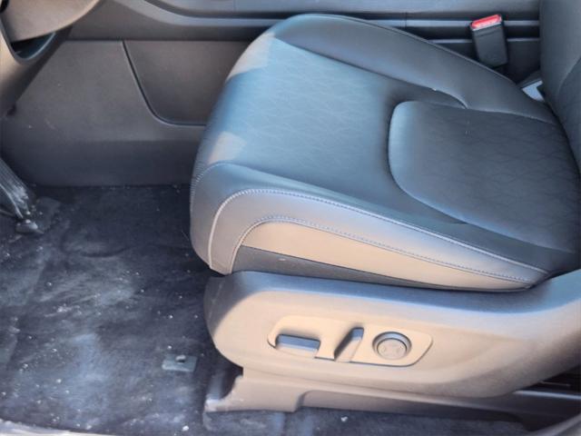 new 2025 Kia Carnival car, priced at $46,112
