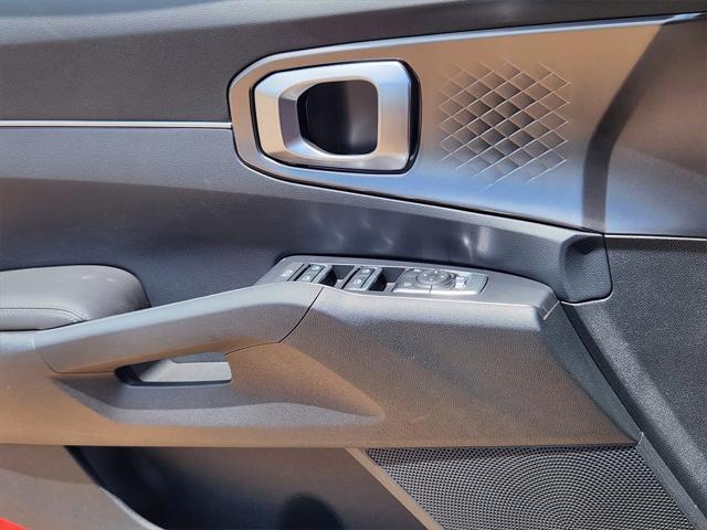 new 2025 Kia Sorento Hybrid car, priced at $38,723