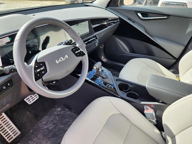 new 2025 Kia Niro car, priced at $32,684