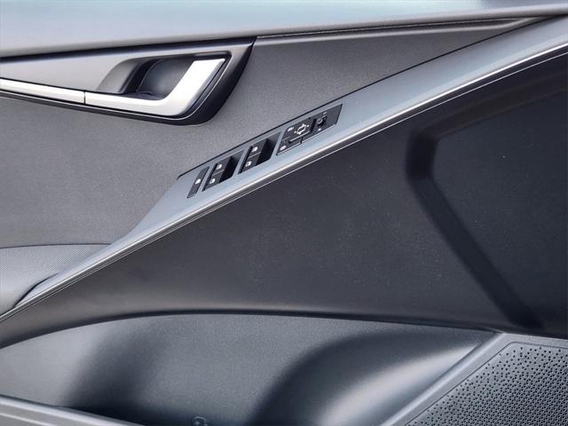 new 2025 Kia Niro car, priced at $27,488