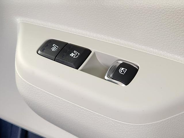 new 2025 Kia Carnival Hybrid car, priced at $51,960
