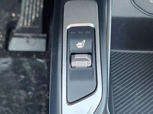 new 2025 Kia Sorento Hybrid car, priced at $40,802