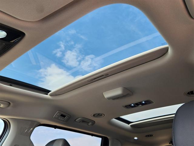 new 2025 Kia Carnival car, priced at $51,770