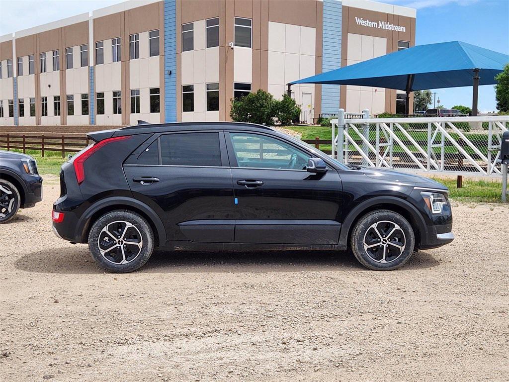 new 2025 Kia Niro car, priced at $29,353