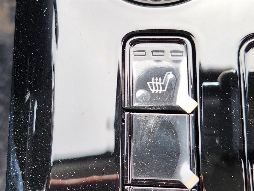 new 2025 Kia Niro car, priced at $29,353
