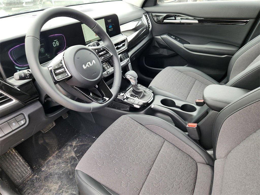 new 2025 Kia Seltos car, priced at $25,938