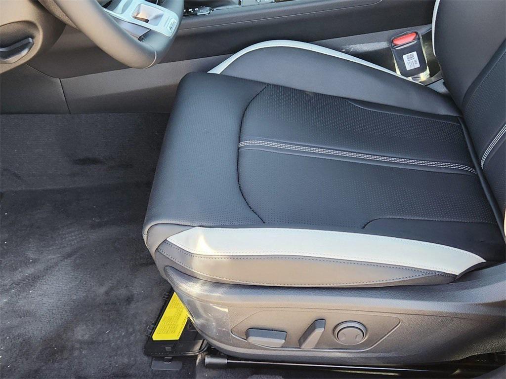 new 2025 Kia K5 car, priced at $28,512