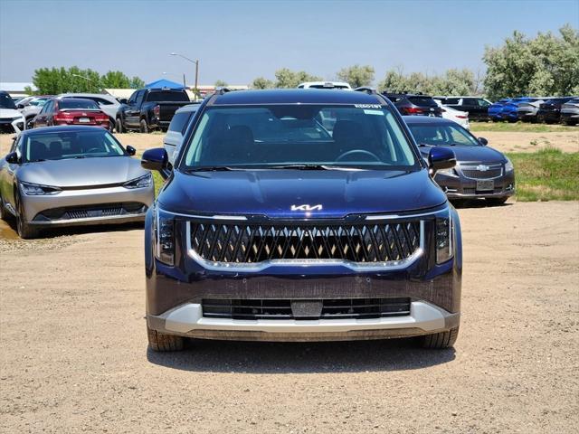 new 2025 Kia Carnival car, priced at $39,031
