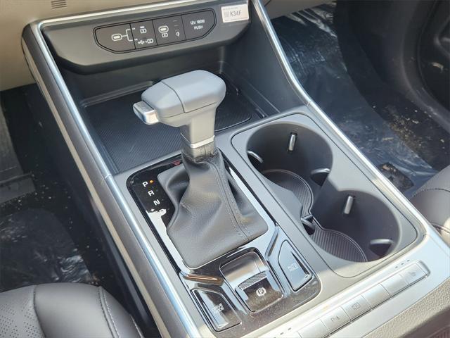 new 2025 Kia Carnival car, priced at $41,089