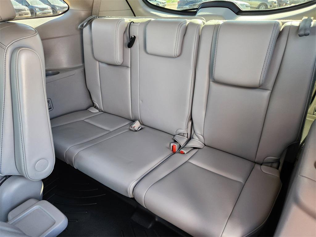 used 2016 Toyota Highlander car, priced at $18,941