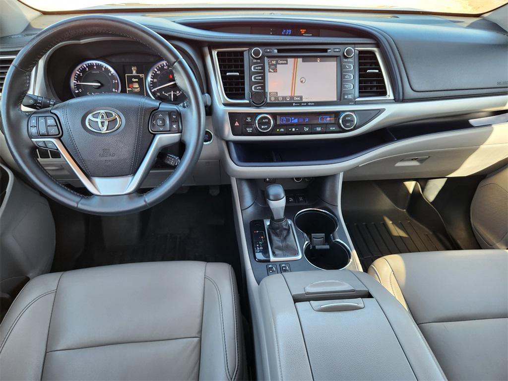 used 2016 Toyota Highlander car, priced at $18,941