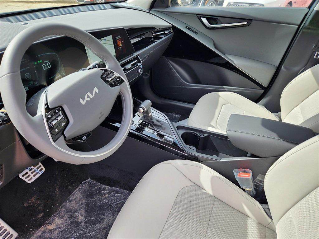 new 2025 Kia Niro car, priced at $30,495