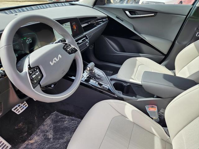 new 2025 Kia Niro car, priced at $32,343