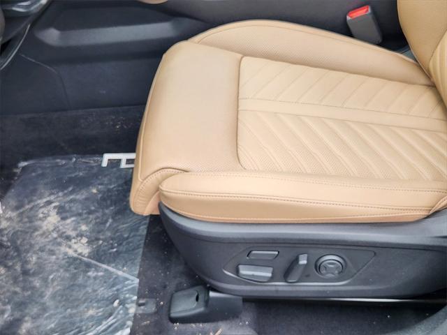 new 2025 Kia Sorento car, priced at $47,564
