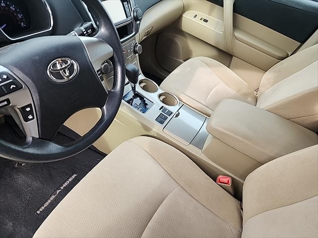 used 2013 Toyota Highlander car, priced at $14,441