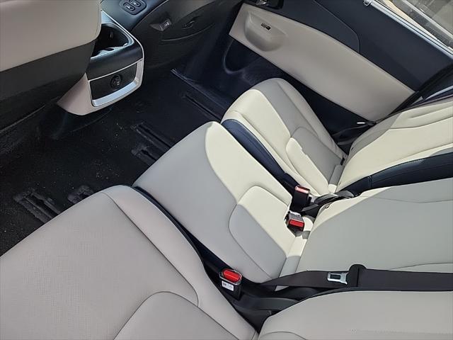 used 2025 Kia Carnival car, priced at $40,555