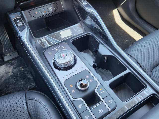 new 2025 Kia Sorento Hybrid car, priced at $38,723