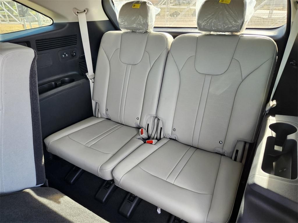 new 2026 Kia Sorento car, priced at $39,405