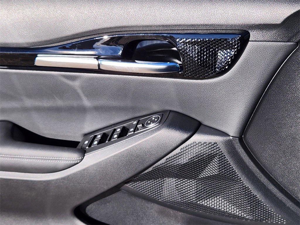 new 2025 Kia Seltos car, priced at $27,590