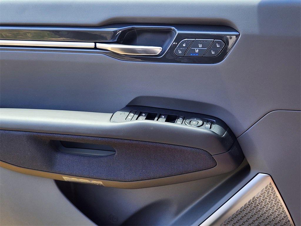 new 2026 Kia EV9 car, priced at $67,925