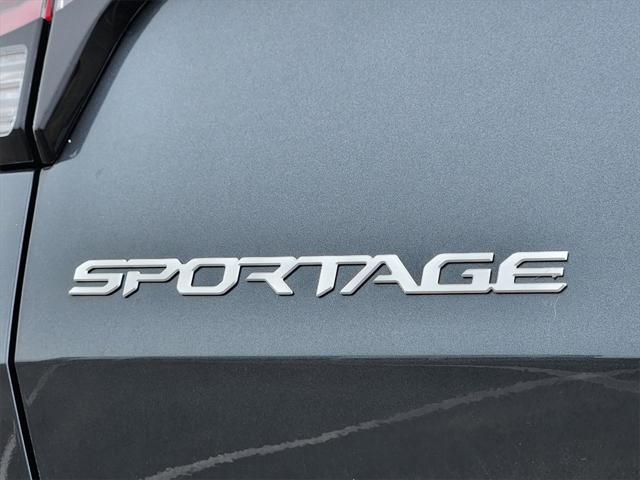 new 2025 Kia Sportage Hybrid car, priced at $30,072