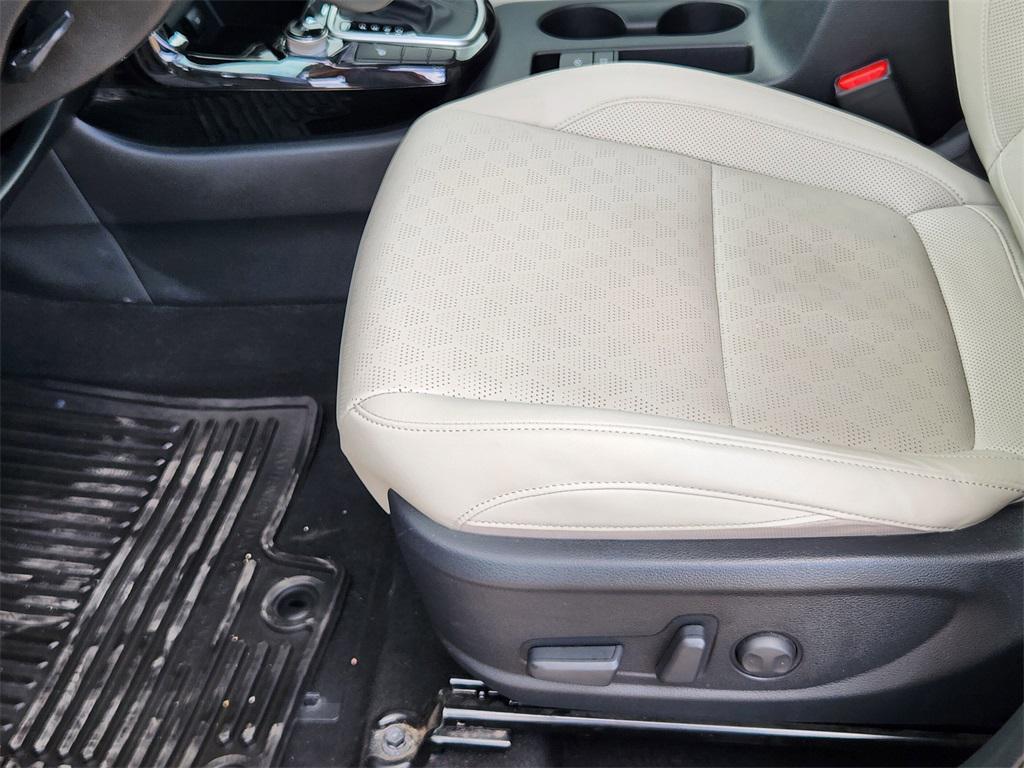 used 2023 Kia Seltos car, priced at $24,386