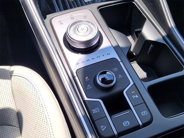 new 2025 Kia Sorento Hybrid car, priced at $38,566