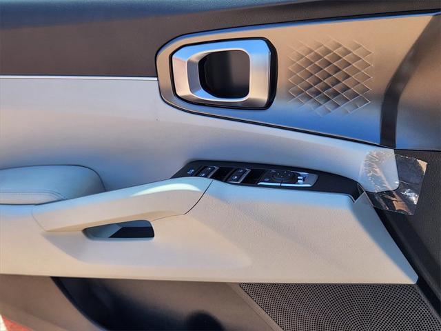 new 2025 Kia Sorento Hybrid car, priced at $38,566