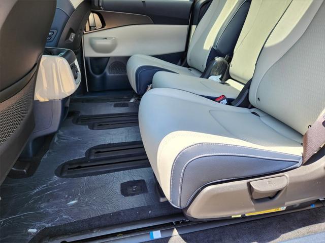 new 2025 Kia Carnival car, priced at $47,624