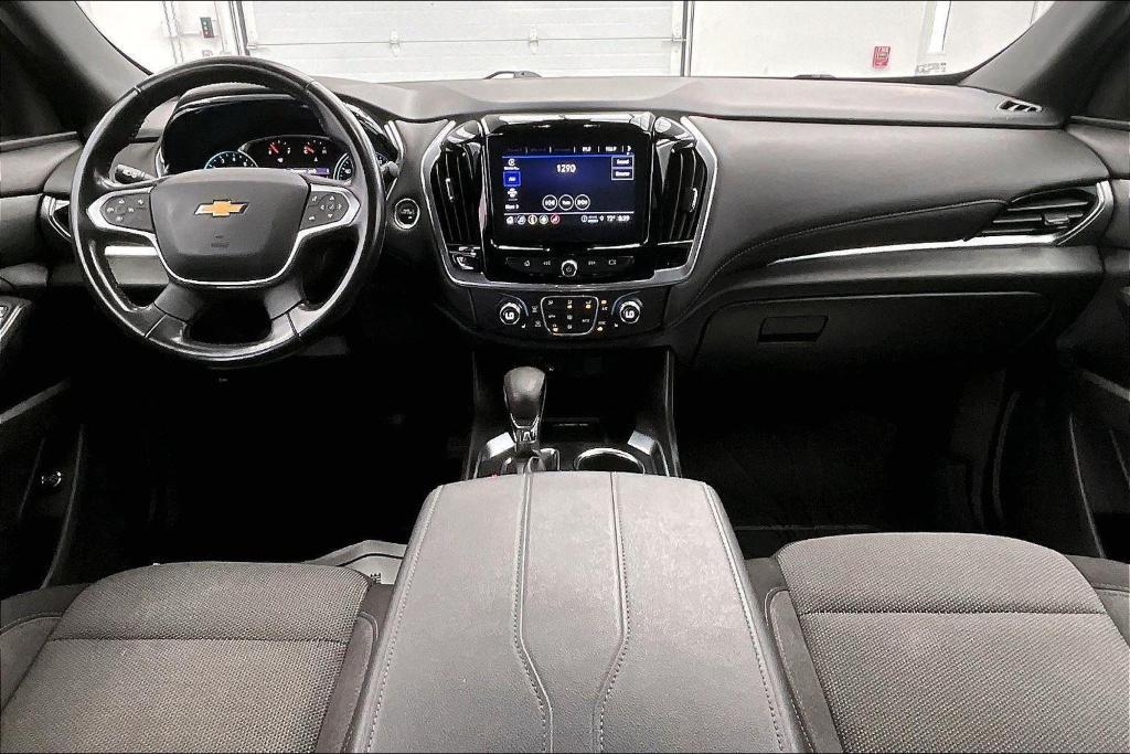 used 2022 Chevrolet Traverse car, priced at $31,995