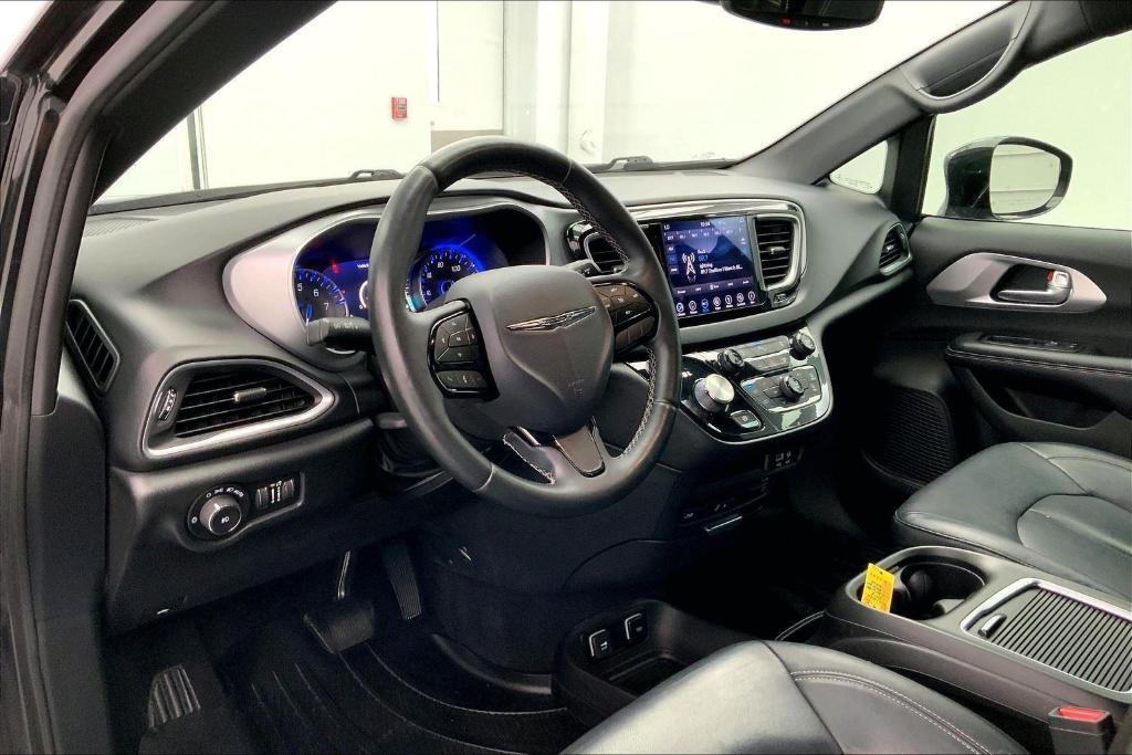 used 2018 Chrysler Pacifica car, priced at $12,500