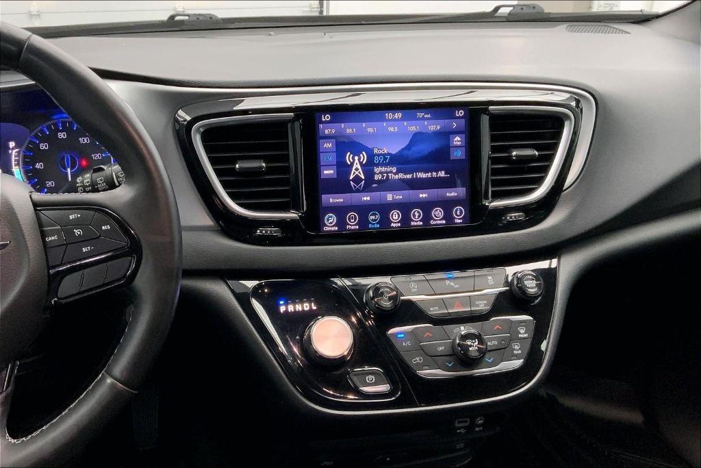 used 2018 Chrysler Pacifica car, priced at $12,500