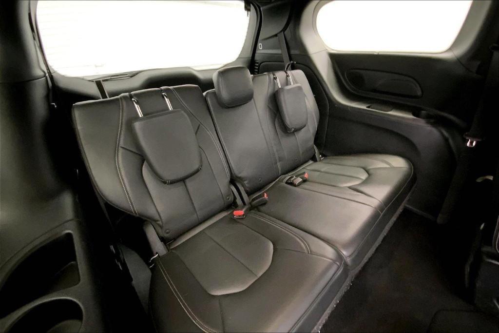 used 2018 Chrysler Pacifica car, priced at $12,500