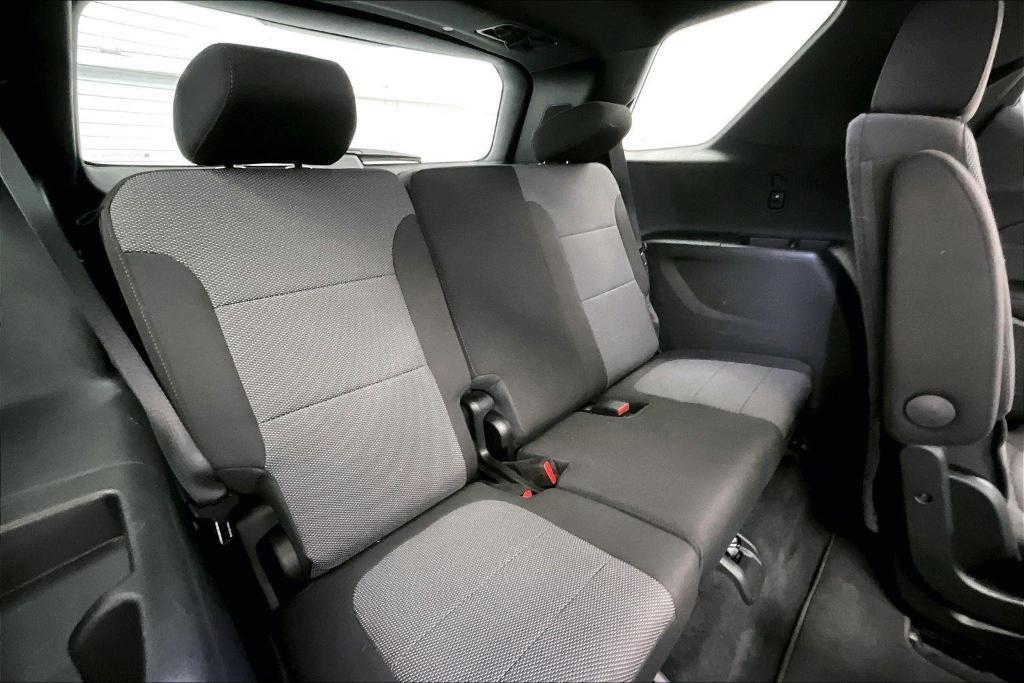 used 2023 Chevrolet Traverse car, priced at $30,995